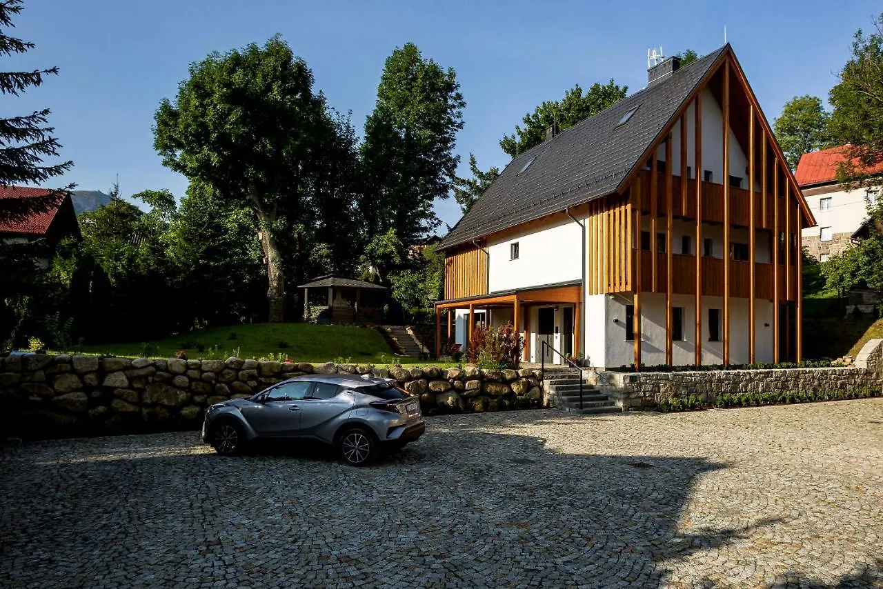 Gasthof Dom Gory Las - Kameralny Pensjonat W Centrum Karpacza Dla Gosci Doroslych Od 13 Roku Zycia, Catering Sniadaniowy, Zapytaj O Pozne Wymeldowanie O 18